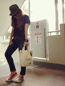 「Ungrid（アングリッド）のインディゴフレイドヘムストスリ（デニムパンツ）」を使った、ゆかり🍎さん（レディース・152cm）の春コーディネート