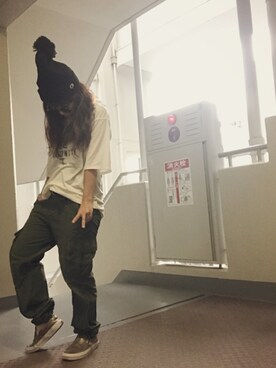 「カーキパンツ」｜ゆかり🍎さん（レディース・152cm）の秋コーディネート