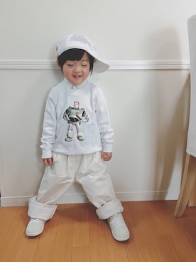「バズライトイヤー」｜「アイテム（その他）」を使った、soo&aaaさん（キッズ・100cm）の冬コーディネート