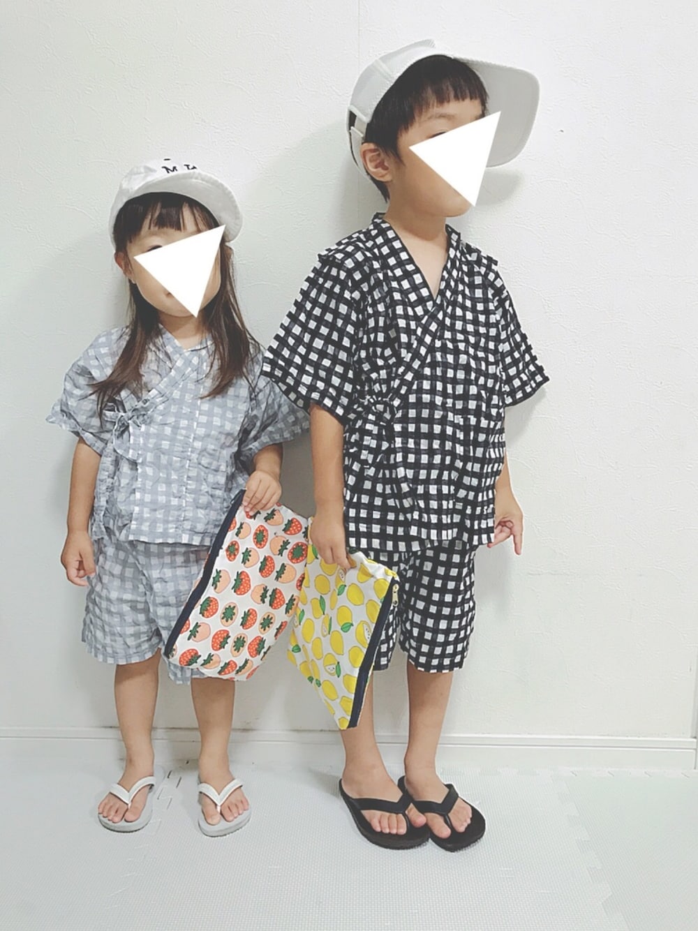 「甚平、handmade、兄妹コーデ、夏コーデ、キャップ、ビーチサンダル、4歳、2歳」｜「Handmadeのアイテム（浴衣、その他）」を使った、soo&aaaさん（キッズ・100cm）の夏コーディネートの1枚目の写真