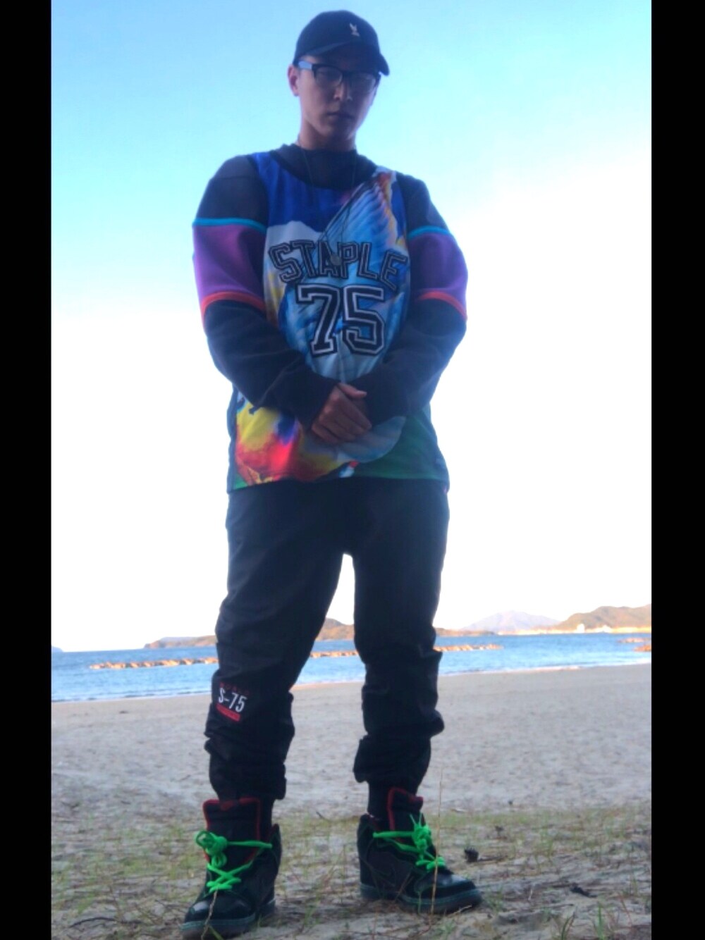 「staple、staplepigeon、stapledesign、grimey、staple&dunk、ANDGEEBEE、dunk」｜「ANDGEEBEEのフェネックキャップ（キャップ、ブラック系）」を使った、もっつさん（メンズ・180cm）の秋コーディネートの1枚目の写真