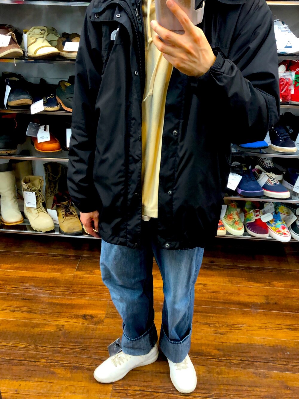 「UNIQLOのアイテム（パーカー、ベージュ系）」を使った、kihayasuさん（メンズ・168cm）の冬コーディネートの1枚目の写真