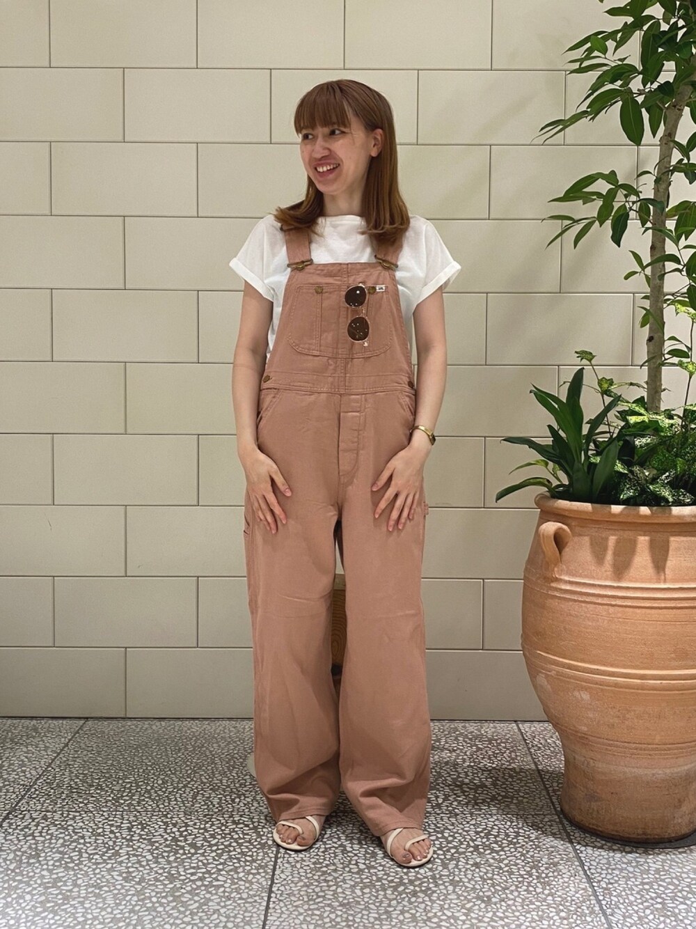 Leeのサロペット/オーバーオール（ピンク系）を使ったレディース