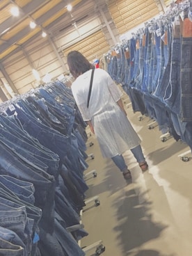 「INGNI（イング）のアイテム（Cardigans、ホワイト系）」を使った、みずき◎さん（レディース・156cm）の夏コーディネート
