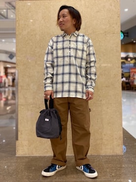 「SMITH'S（スミス）のアイテム（パンツ）」を使った、coenたぐちさん（メンズ・157cm）の秋コーディネート