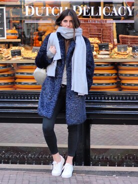 「faux fur」｜「アイテム（ジャケット/アウター）」を使った、Rachel Brooks さん（レディース・173cm）の春コーディネート