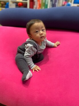 「アイテム（スウェット）」を使った、rintyさん（キッズ・50cm）の春コーディネート