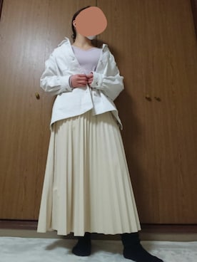 「白デニム」｜「アイテム（その他アウター）」を使った、ののさん（レディース・157cm）の春コーディネート
