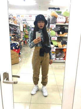 「GALLERIE（ギャレリー）のアイテム（Tシャツ/カットソー）」を使った、KINOKOさん（レディース・155cm）の秋コーディネート