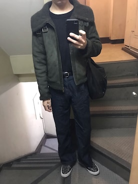 「アイテム（ムートンコート、グリーン系）」を使った、JUNさん（メンズ・167cm）の秋コーディネート