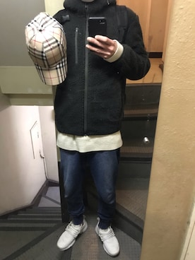 「TOMMY（トミー）のアイテム（パンツ）」を使った、JUNさん（メンズ・167cm）の冬コーディネート