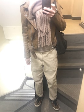 「SPINNS（スピンズ）のアイテム（マフラー）」を使った、JUNさん（メンズ・167cm）の冬コーディネート