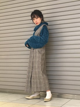 「w closet」｜「アイテム（ジャンパースカート）」を使った、イノウエ トモミさん（レディース・148cm）の冬コーディネート