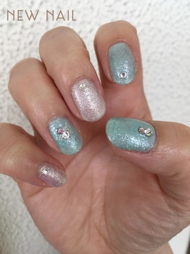 「アイテム（メイクアップ、グリーン系）」を使った、Mayumiさん（レディース・156cm）の春コーディネート