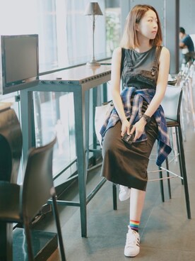 「PULL&BEAR（プルアンドベア）のアイテム（オールインワン・サロペット）」を使った、Zoiechanさん（レディース・170cm）の春コーディネート