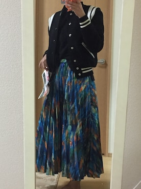「SAINT LAURENT PARIS（サンローランパリ）のアイテム（ジャケット/アウター）」を使った、TINOKOさん（レディース・162cm）の冬コーディネート