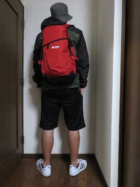 オレンジリュック のメンズ人気ファッションコーディネート Wear
