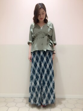 「アパートバイローリーズ」｜「アイテム（ノーカラージャケット）」を使った、エミリさん（レディース・158cm）の春コーディネート