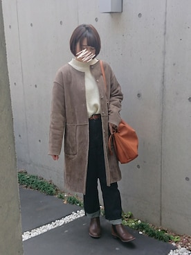 「白ニット」｜「アイテム（ムートンコート）」を使った、みさん（レディース・159cm）の冬コーディネート