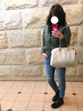 「AVIREX（アヴィレックス）のアイテム（その他アウター）」を使った、BOWさん（レディース・169cm）の春コーディネート