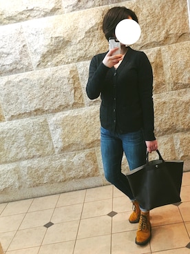 「AG JEANS（エージージーンズ）のアイテム」を使った、BOWさん（レディース・169cm）の秋コーディネート