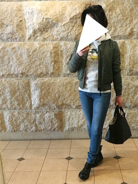 「AVIREX（アヴィレックス）のアイテム（その他アウター）」を使った、BOWさん（レディース・169cm）の春コーディネート