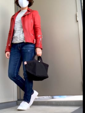 「アイテム（ライダースジャケット、レッド系）」を使った、BOWさん（レディース・169cm）の春コーディネート