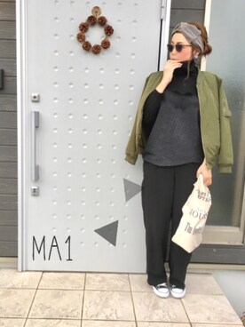 「キャミソール」｜「アイテム（MA-1）」を使った、makiさん（レディース・161cm）の冬コーディネート