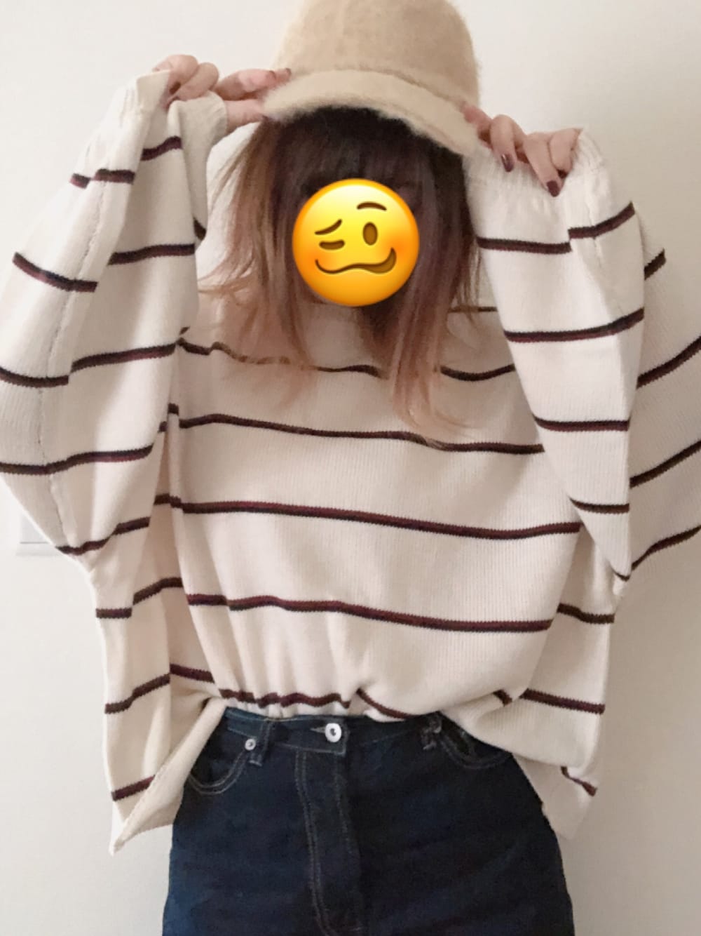 「楽チンコーデ、だぼっとゆるっと。、だぼだぼ、体型隠し、キャップ、ボーダー、おしゃれさんと繋がりたい」｜「apres jourの細ボーダーニット【ZOZOTOWN限定アイテム】（ニット/セーター、ホワイト系）」を使った、Tabiさん（レディース・163cm）の冬コーディネートの1枚目の写真