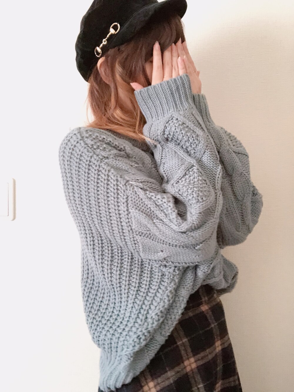 「INGNI、エムズエキサイト、ニット、くすみカラー、くすみブルー、札幌こーで、おしゃれさんと繋がりたい」｜「ems exciteのハイネックケーブルニット（ニット/セーター、ブルー系）」を使った、Tabiさん（レディース・163cm）の冬コーディネートの1枚目の写真