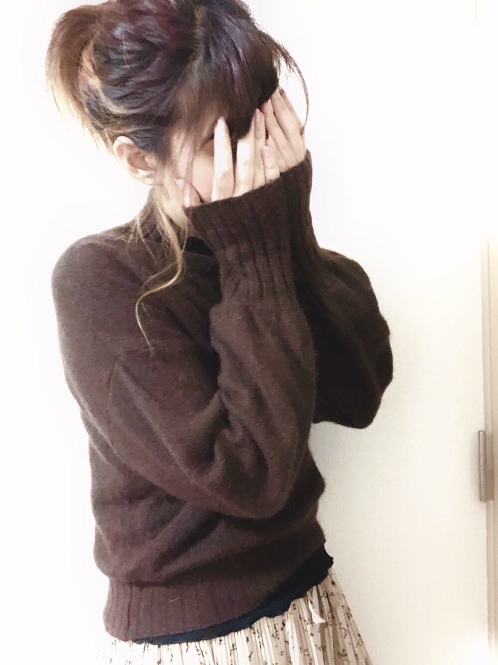 「Heather、マジェスティックレゴン、ブラウンコーデ、ブラウン、おしゃれさんと繋がりたい」｜「Heatherの長袖ニット（ニット/セーター、ブラウン系）」を使った、Tabiさん（レディース・163cm）の冬コーディネートの1枚目の写真