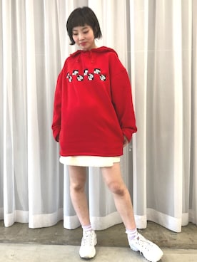「101匹わんちゃん」｜「アイテム（スウェット）」を使った、RENAさん（レディース・168cm）の秋コーディネート