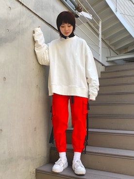 「原宿」｜「アイテム（カーゴパンツ）」を使った、RENAさん（レディース・168cm）の冬コーディネート