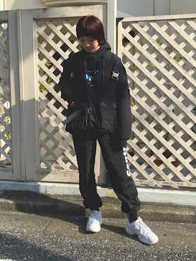 「DANKE SCHON（ダンケシェーン）のアイテム（MA-1）」を使った、RENAさん（レディース・168cm）の冬コーディネート
