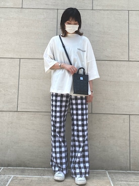 「Little sunny bite（リトルサニーバイト）のLittleSunnyBite/リトルサニーバイト/original flower block check pants（その他パンツ、ブラック系）」を使った、RENAさん（レディース・168cm）の春コーディネート