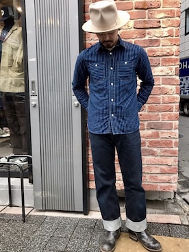 「schott（ショット）のSchott/ショット/13oz. JEANS MEDIUM FIT/13オンス　ジーンス　ミディアム　フィット（デニムパンツ）」を使った、kiharaさん（メンズ・173cm）の春コーディネート
