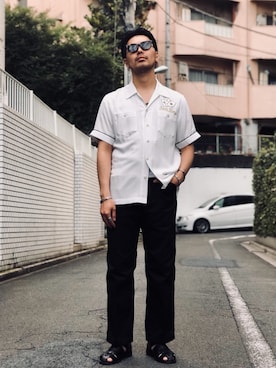 「ショット」｜「アイテム（チノパンツ）」を使った、kiharaさん（メンズ・173cm）の夏コーディネート