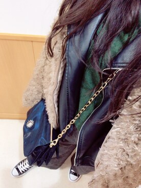 「EMODA」｜「アイテム（ライダースジャケット）」を使った、kojuさん（レディース・162cm）の冬コーディネート
