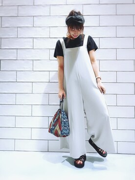 「アイテム（トートバッグ、レッド系）」を使った、miwataraさん（レディース・157cm）の春コーディネート