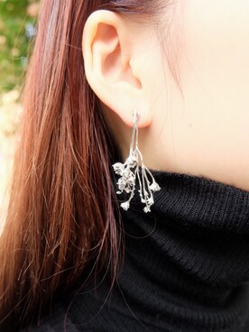 「アイテム（ピアス（片耳用））」を使った、yoshida tomoyoさん（レディース・153cm）の冬コーディネート