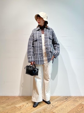 「Wrangler（ラングラー）のアイテム（オールインワン・サロペット）」を使った、藤原（fujiwara）さん（レディース・159cm）の秋コーディネート