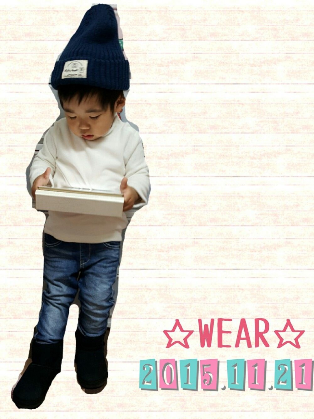 「ニット帽、フリース、ハイネック、デニムパンツ、ムートンブーツ、シンプル、カジュアル、2歳、男の子、プチプラコーデ」｜「abcdのアイテム（デニムパンツ、ブルー系）」を使った、TMHRさん（キッズ・100cm）の秋コーディネートの1枚目の写真