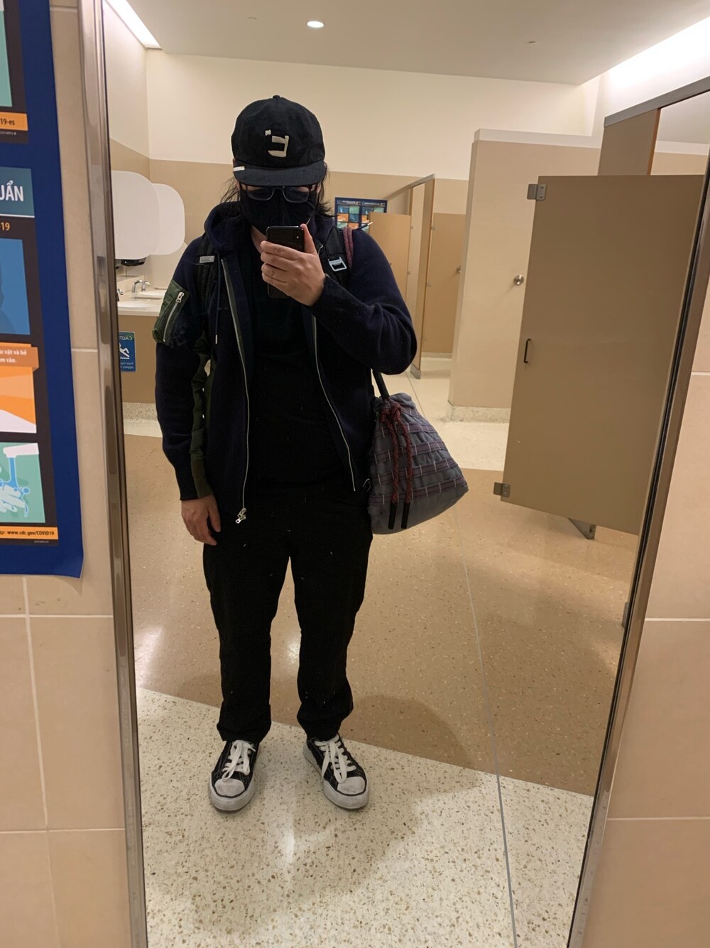 「visvim、UNIQLO、sacai、HUMAN MADE、Tone Customs、18 East、MIHARAYASUHIRO」｜「VISVIMのアイテム（キャップ、ブラック系）」を使った、Brian Lyさん（メンズ・173cm）の春コーディネートの1枚目の写真