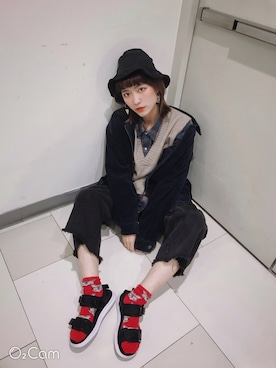 「oversize」｜「アイテム（その他トップス）」を使った、泰瑞莎 Teresa Tuさん（レディース・170cm）の春コーディネート