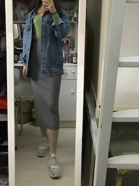 「stradivarius（ストラディバリウス）のアイテム（デニムジャケット）」を使った、南宫さん（レディース・164cm）の秋コーディネート