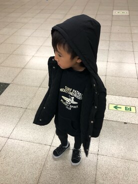 「quoti use fith（クゥオティ　ユース　フィス）のアイテム（その他アウター）」を使った、ぽこみちさん（キッズ・100cm）の冬コーディネート