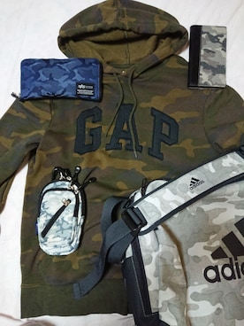 「Alpha Industries（アルファインダストリーズ）のアイテム（財布/小物）」を使った、akisatoさん（メンズ・170cm）の夏コーディネート