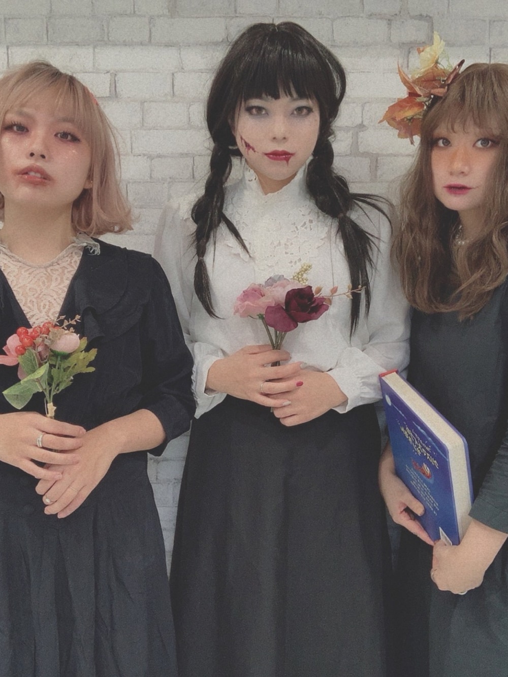 「wearhalloween2020、halloween、halloween2020、ハロウィン、ハロウィンコーデ、ウィッグ、lineastoria、モノトーン、モノトーンコーデ、シミラールック」｜「LINEASTORIAの【フルウィッグ・ミディアム】アメリボブ（ウィッグ、その他）」を使った、えかさん（レディース・153cm）の秋コーディネートの1枚目の写真