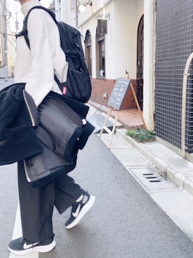 スニーカーを使った リュック のレディース人気ファッションコーディネート ユーザー Wearista Wear