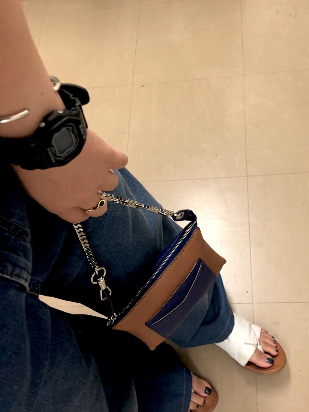 「GIVENCHYのアイテム（ハンドバッグ、ブラウン系）」を使った、jad_pj_dmwさん（レディース・147cm）の秋コーディネートの1枚目の写真